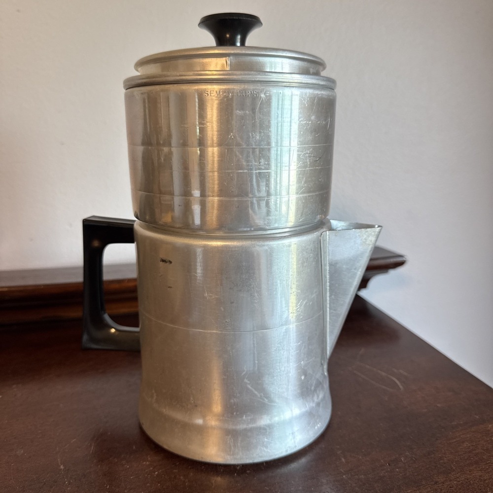 Vintage COMET 2-4-7 Cup Aluminum Dripolator Coffee Pot Stove Top or Camping USA